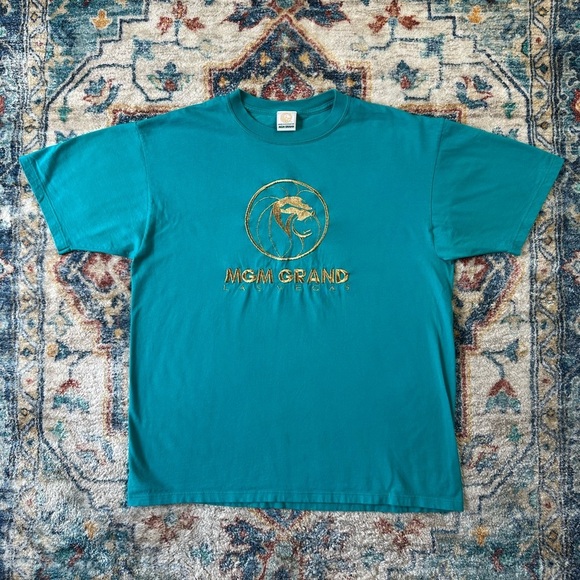 Vintage MGM Grand Logo T-shirt Large - Picture 1 of 5